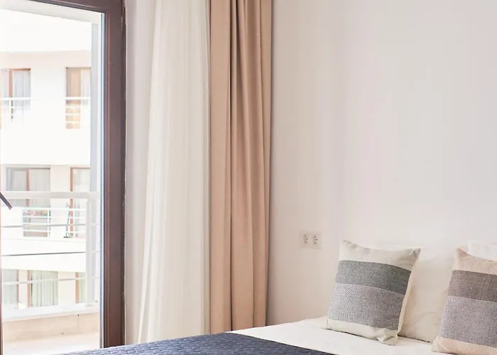 Stunning Sea View, Peaceful Family With Ac, Sauna, Gym & Shared Pool 别墅 锡利夫里