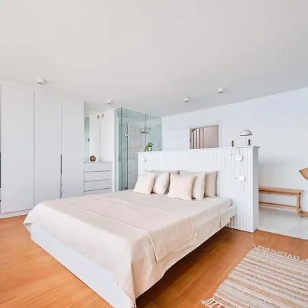 Serene Sea View Family Escape With Private Sauna * 锡利夫里