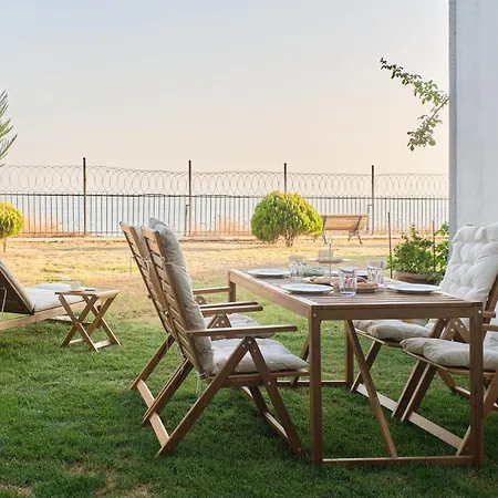 Serene Sea View Family Escape With Private Sauna 别墅