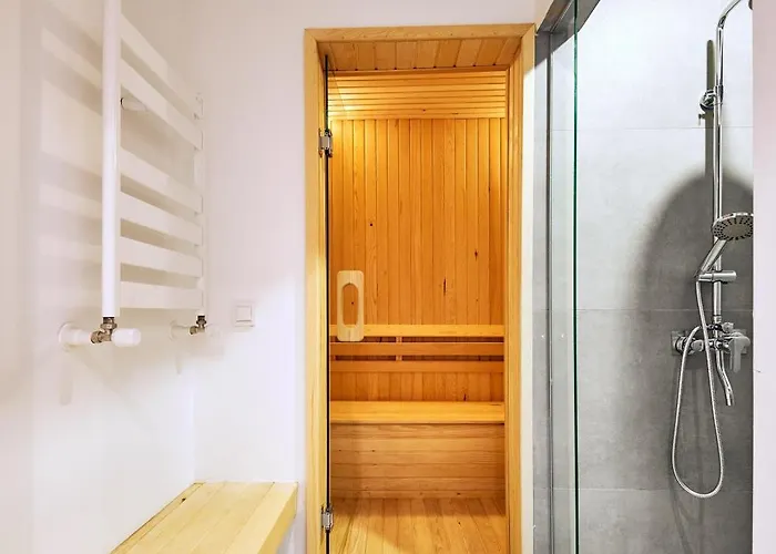 Villa Stunning Sea View, Peaceful Family With Ac, Sauna, Gym & Shared Pool